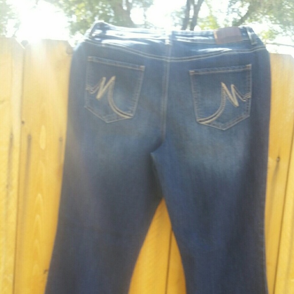 Jeans - Picture 3 of 4